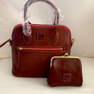 NWT - Luxurious Florentine Dooney & Bourke Satchel PLUS Kiss Lock in Chestnut